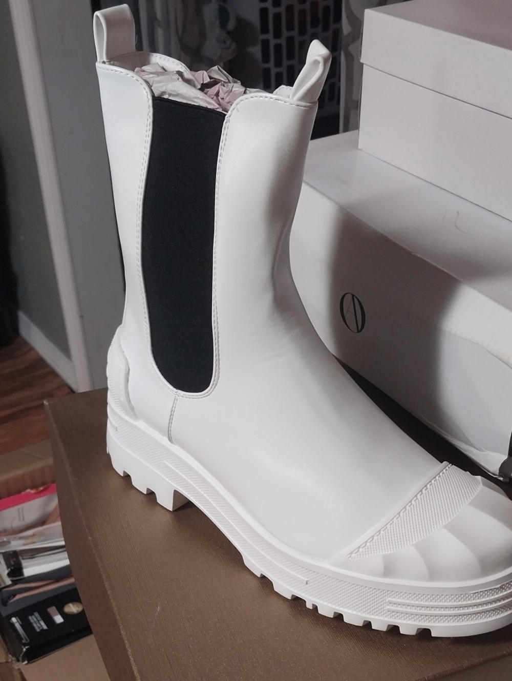 Viviana White Chelsea Lug Boot with Black Elastic
